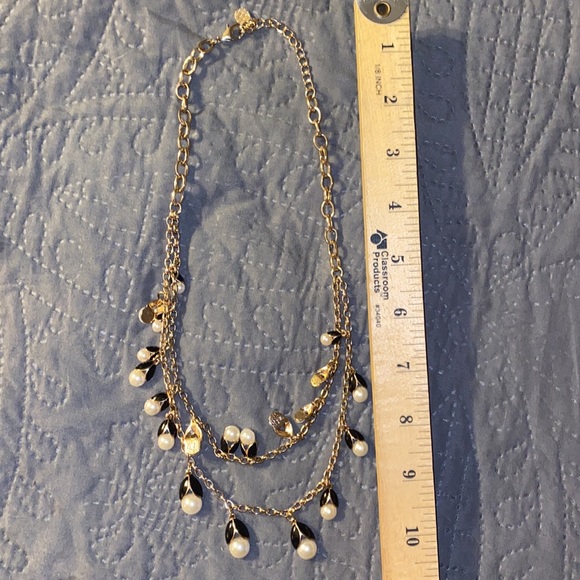 8 Different Necklaces - Picture 6 of 9